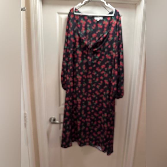 Floral dress with tie knot - Picture 1 of 3
